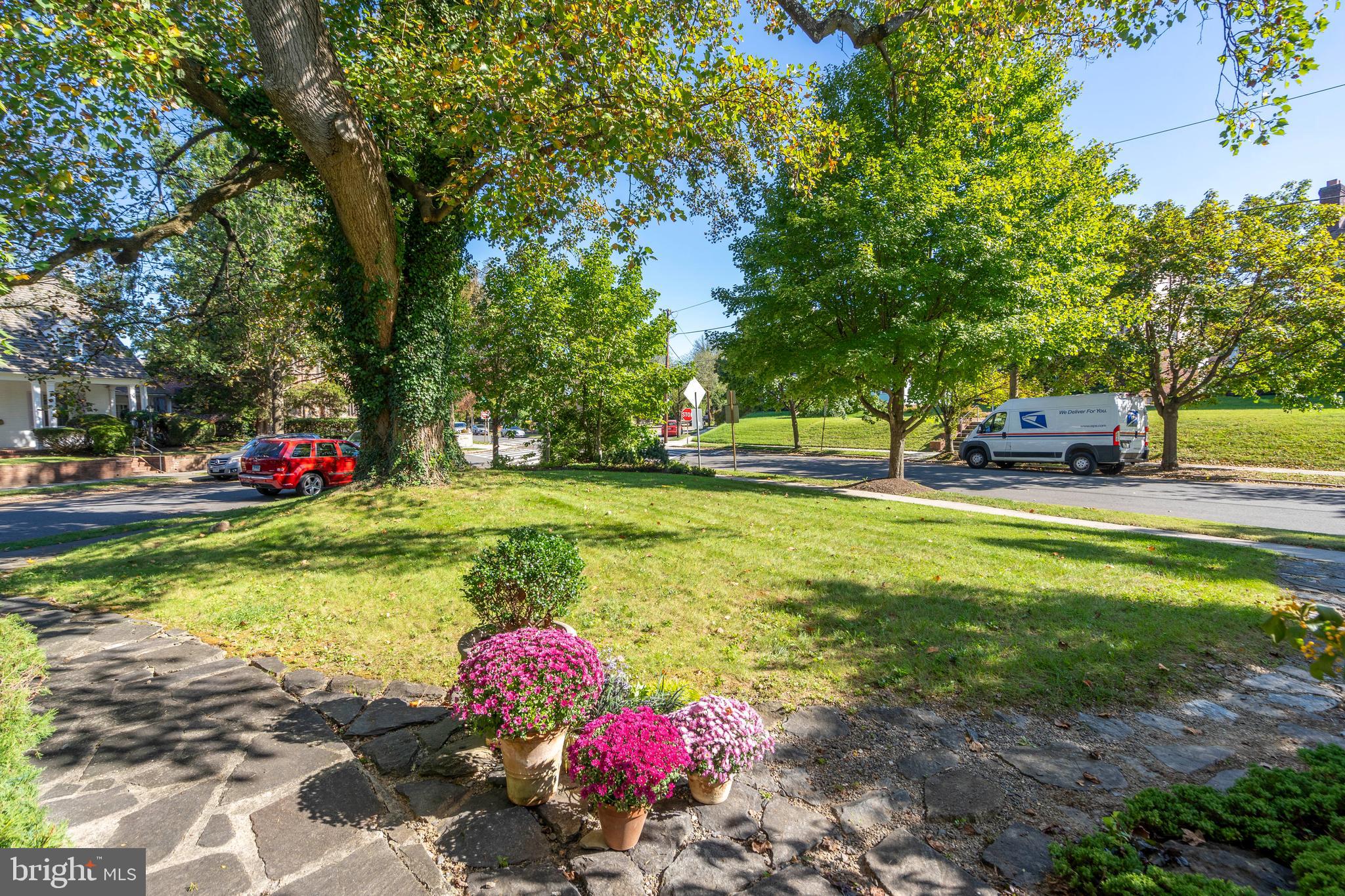 7520 Morningside Dr NW