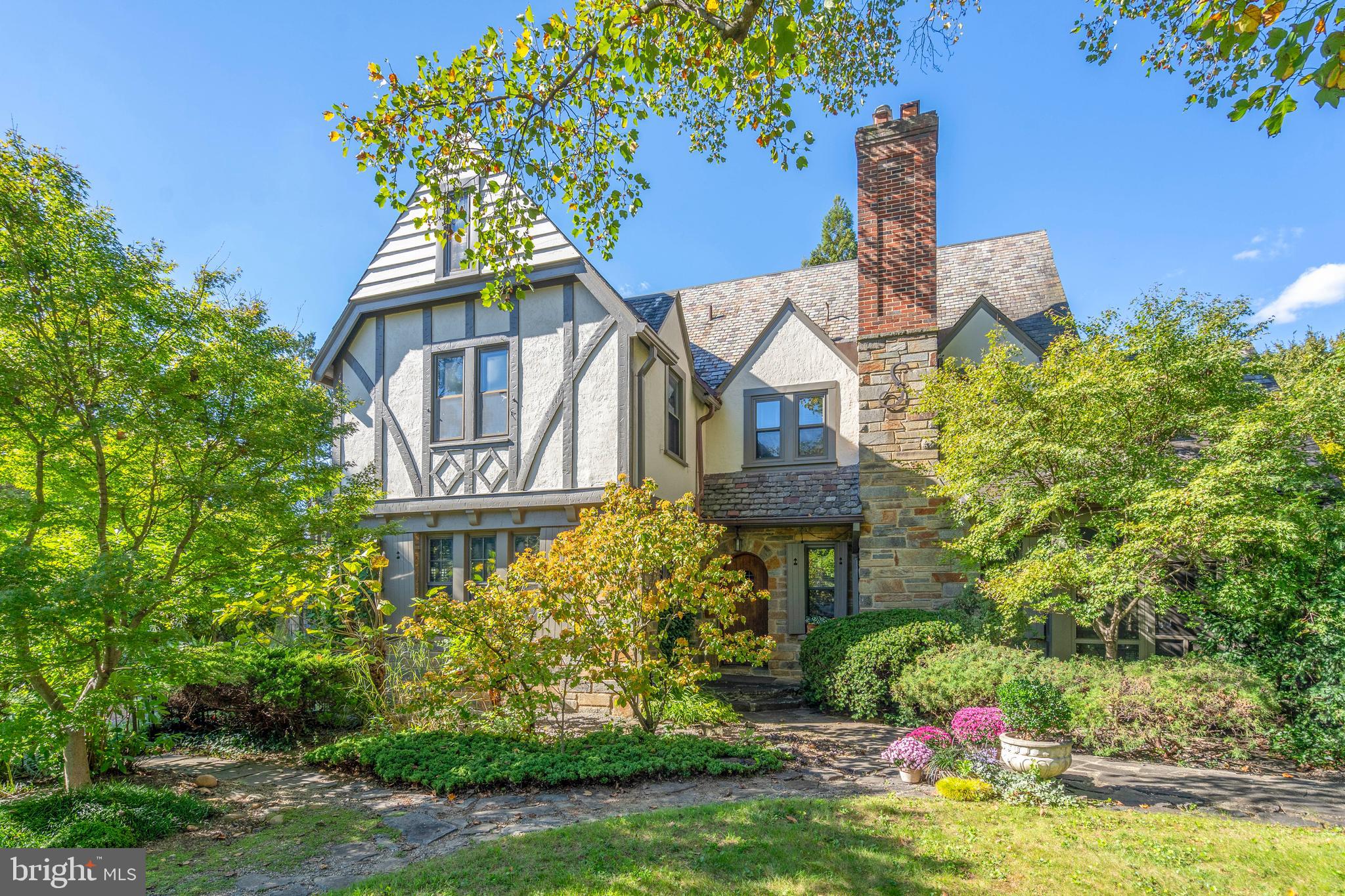 7520 Morningside Dr NW