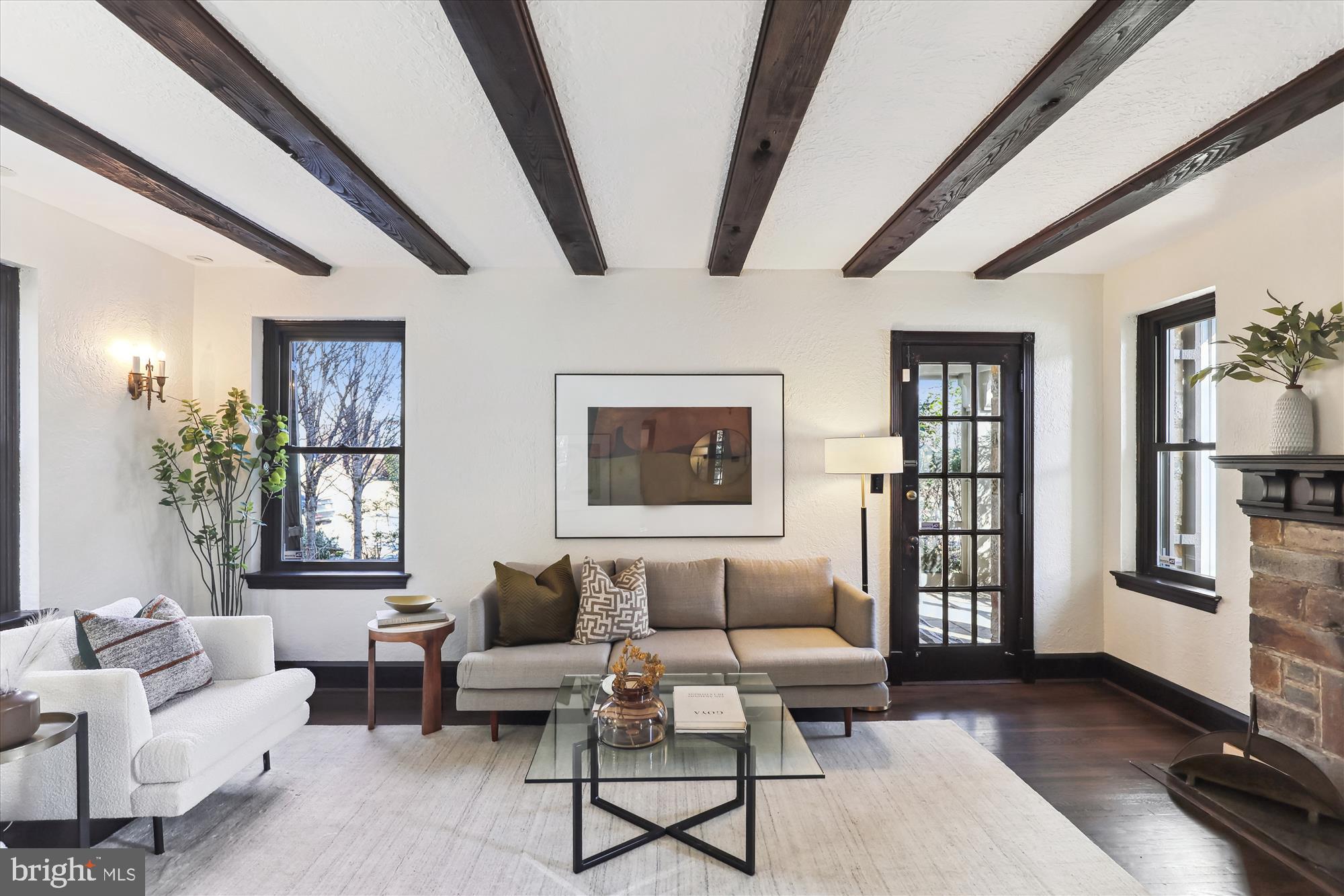 7520 Morningside Dr NW