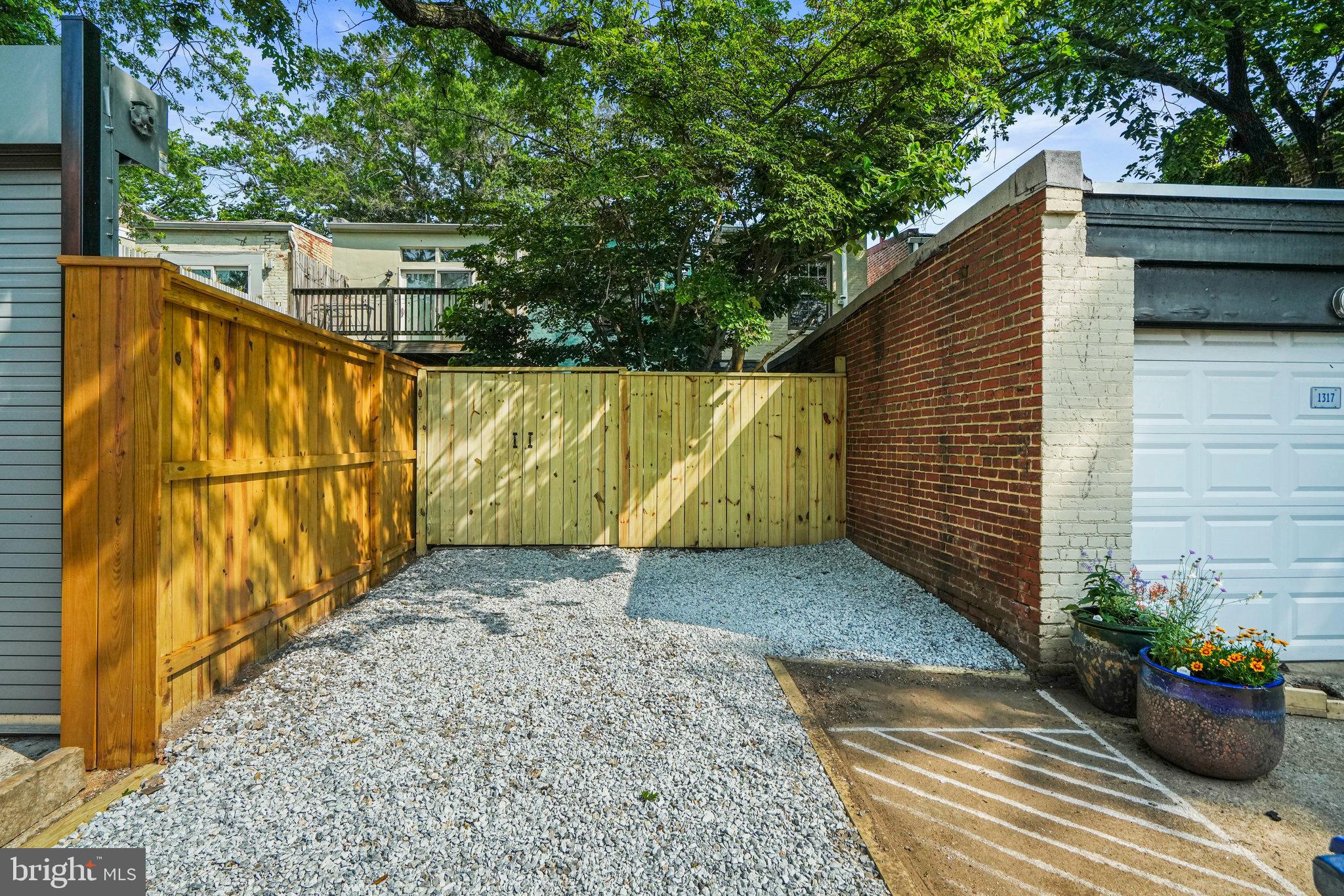 1315 South Carolina Ave SE