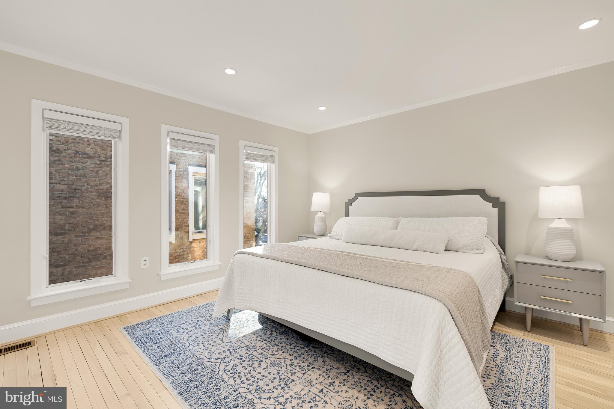 4331 Embassy Park Dr NW