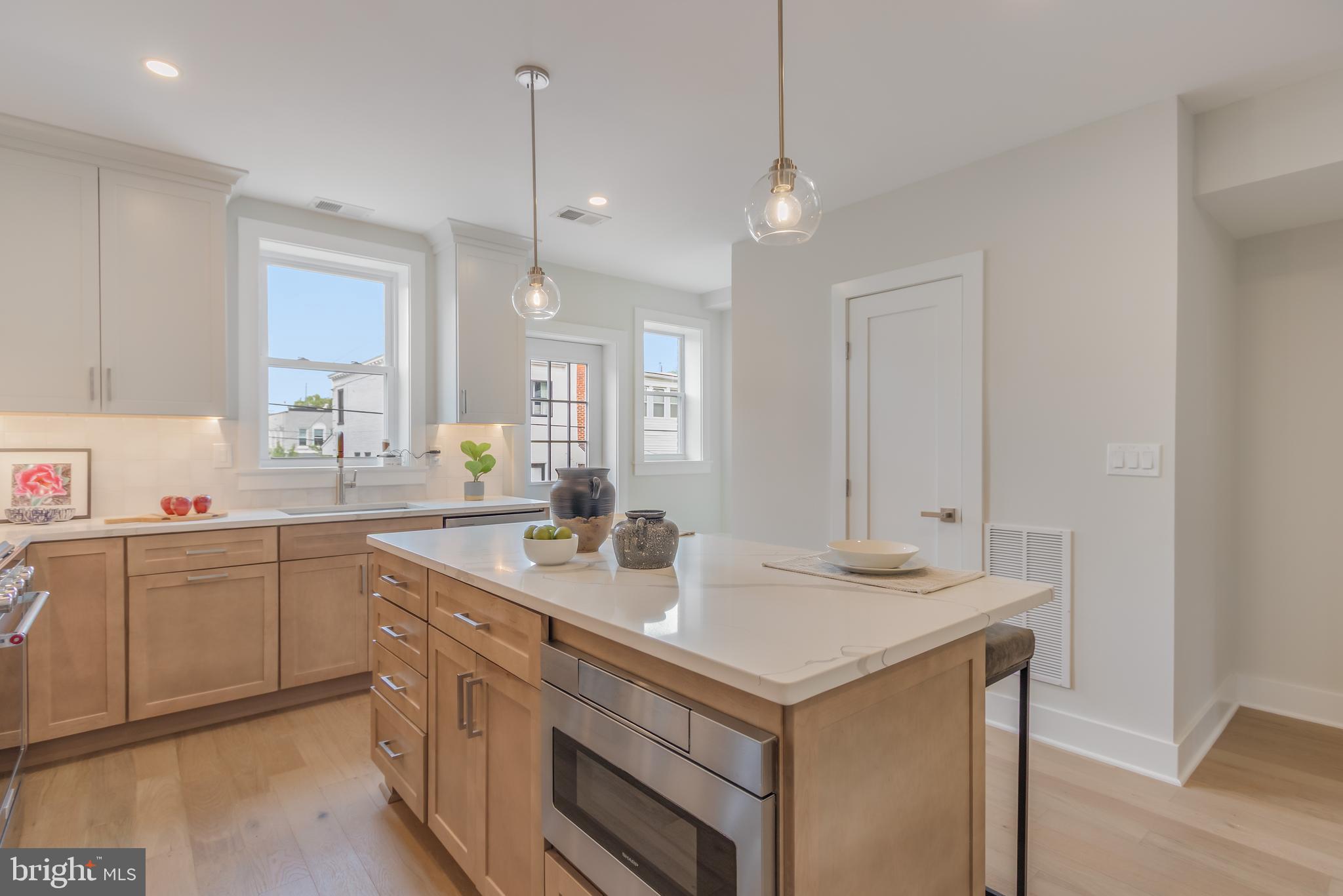 527 QUINTANA PLACE NW