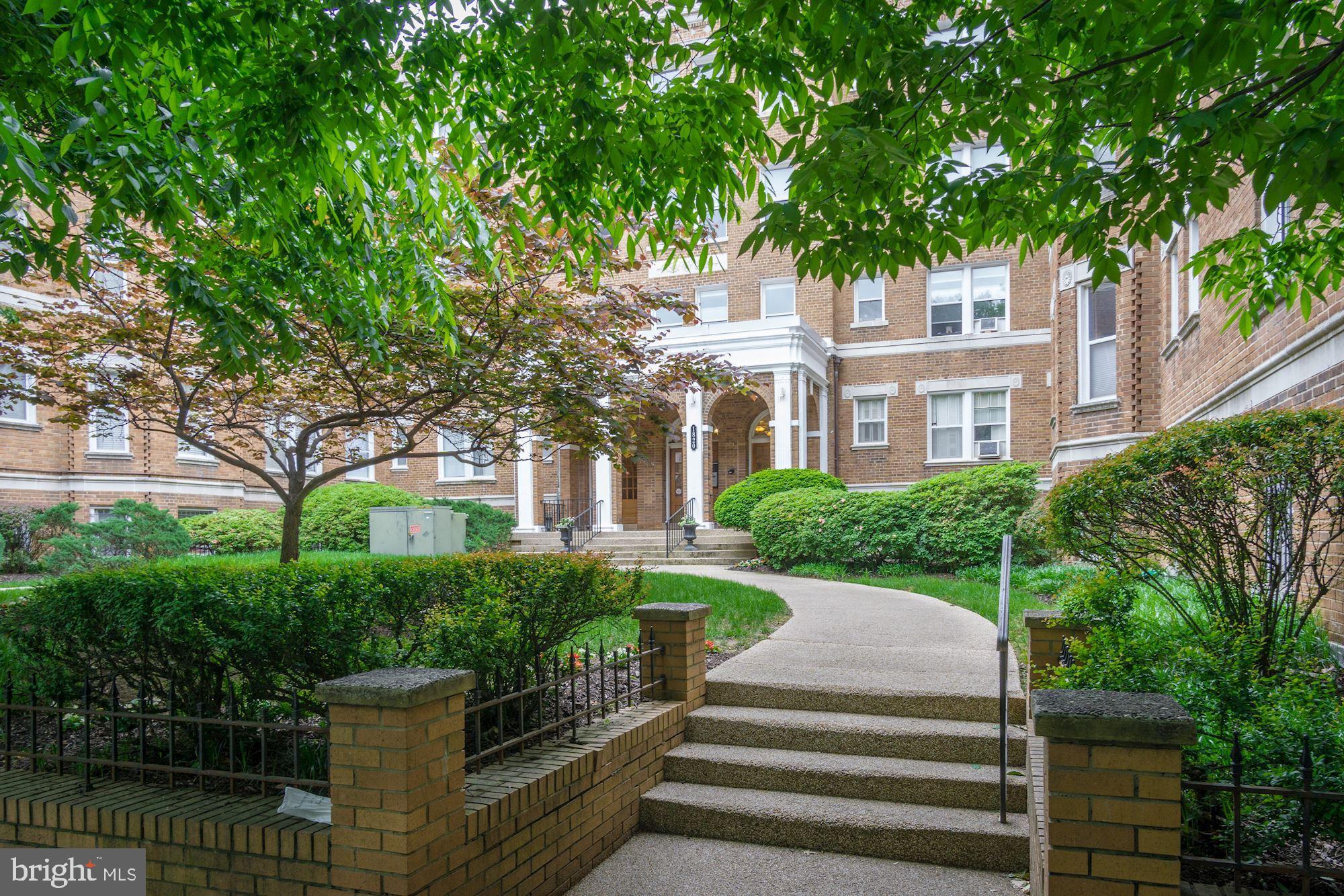1820 CLYDESDALE PLACE NW 405