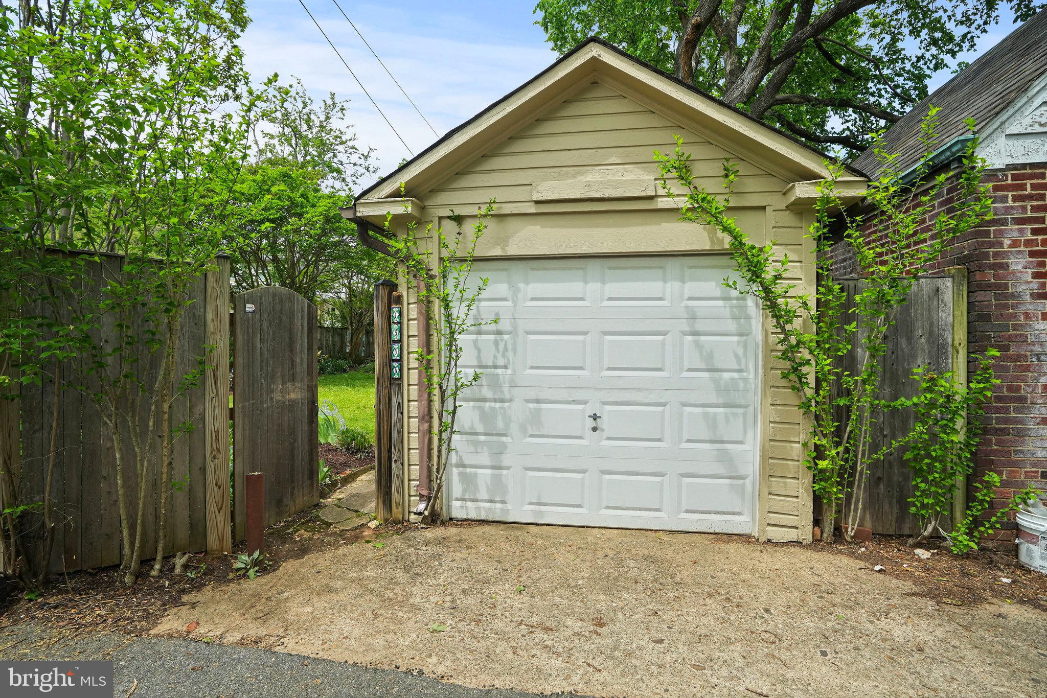 1306 HOLLY STREET NW