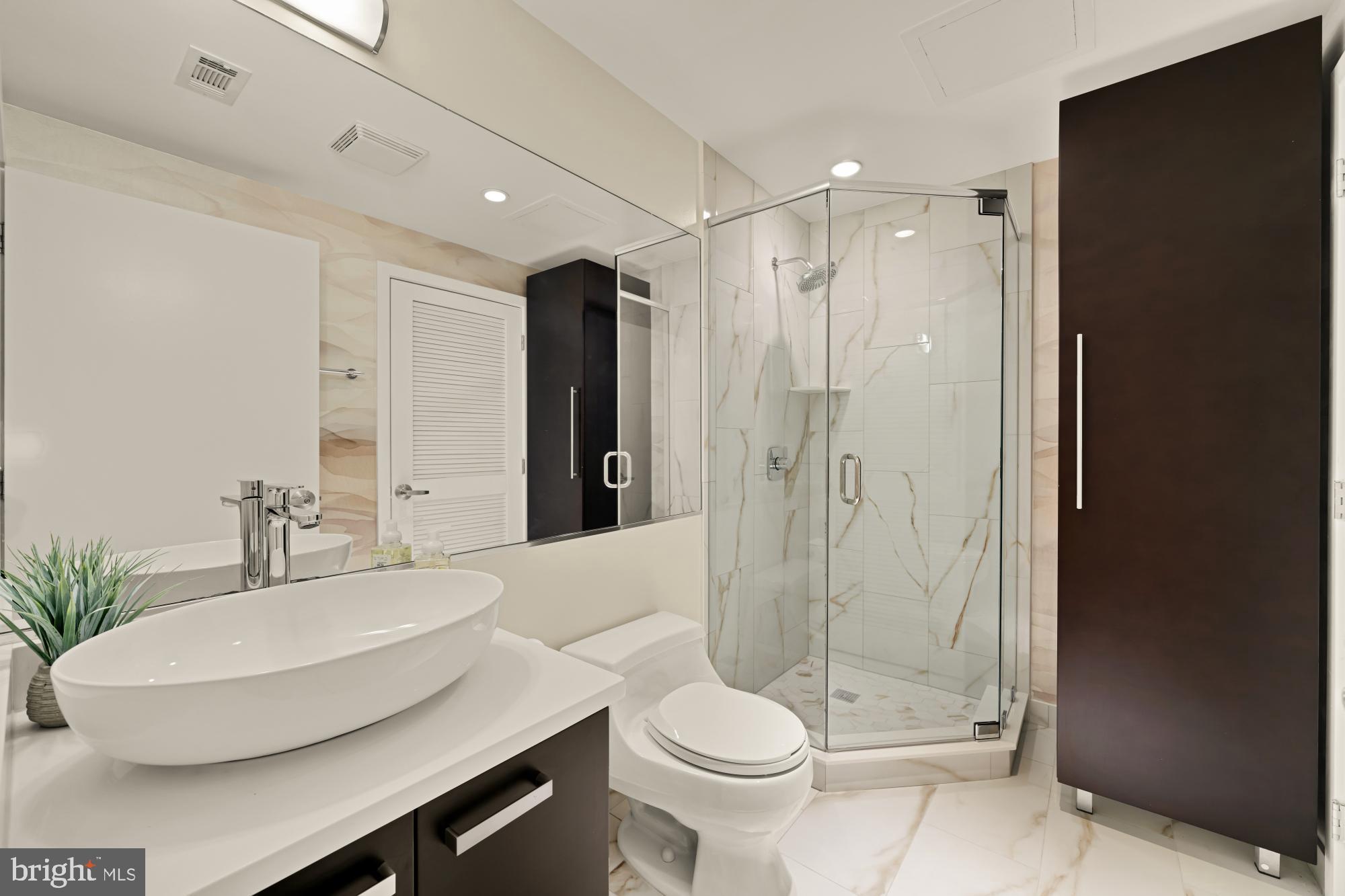 1010 MASSACHUSETTS AVENUE NW 207