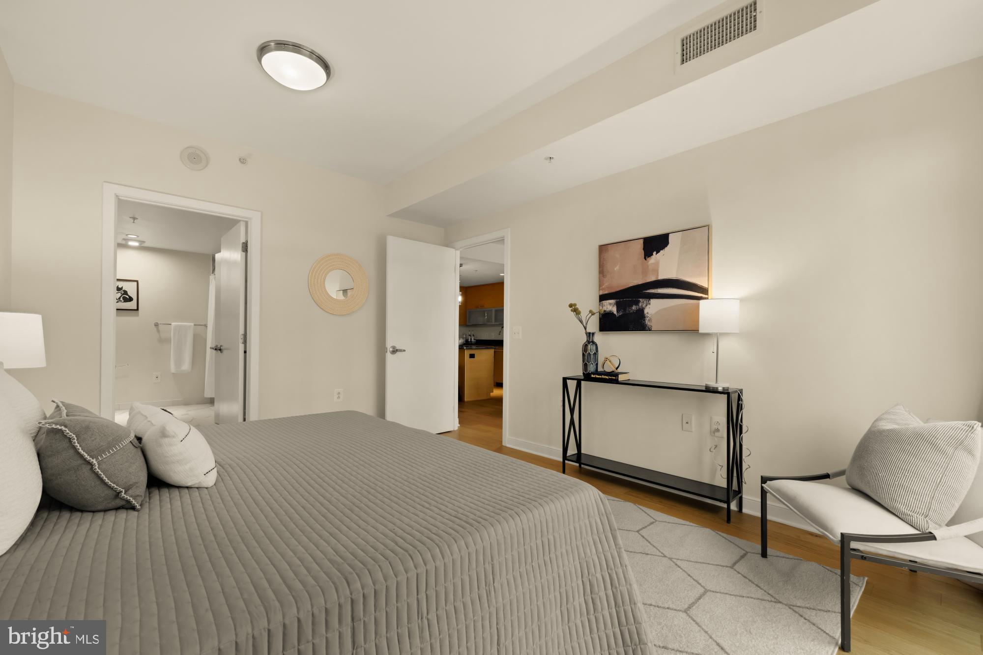 1010 MASSACHUSETTS AVENUE NW 207