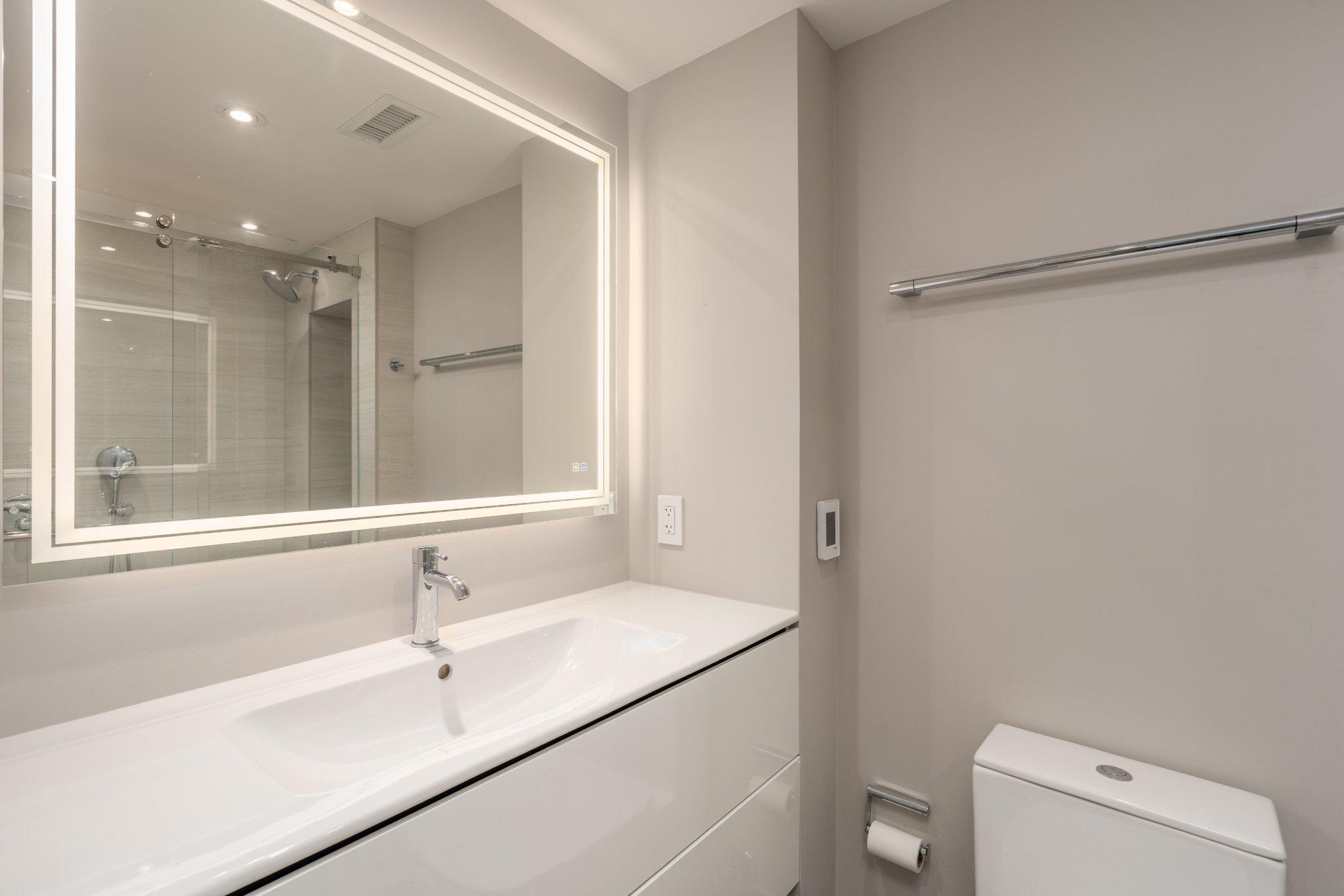 4200 NW MASSACHUSETTS AVENUE NW Unit: 313