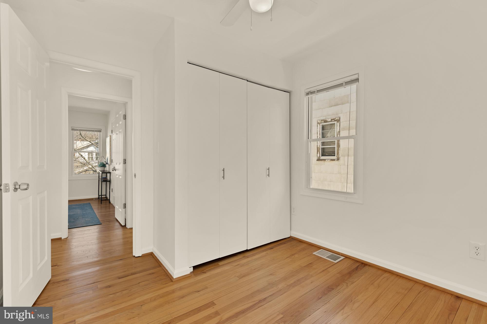 2425 PERRY STREET NE