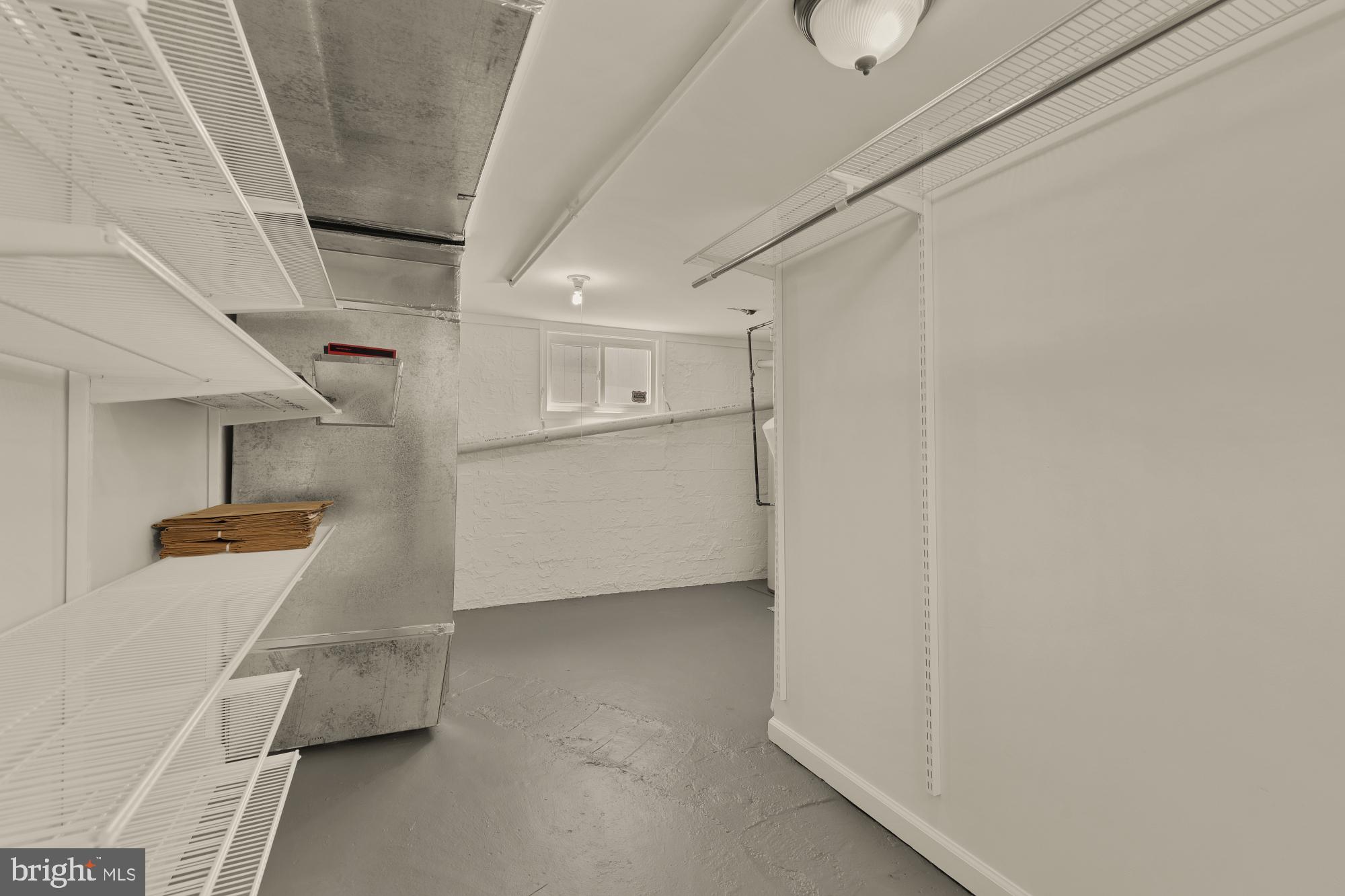 2425 PERRY STREET NE