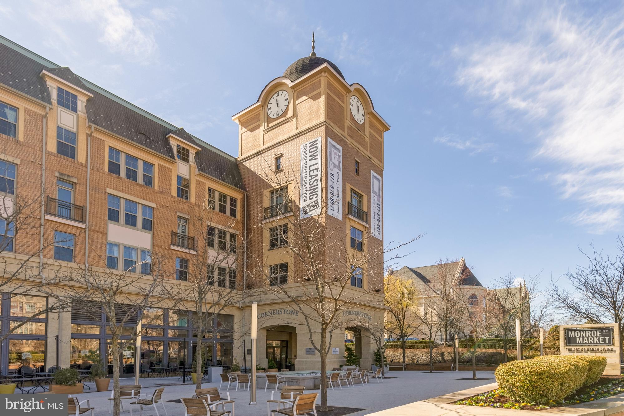 2425 PERRY STREET NE