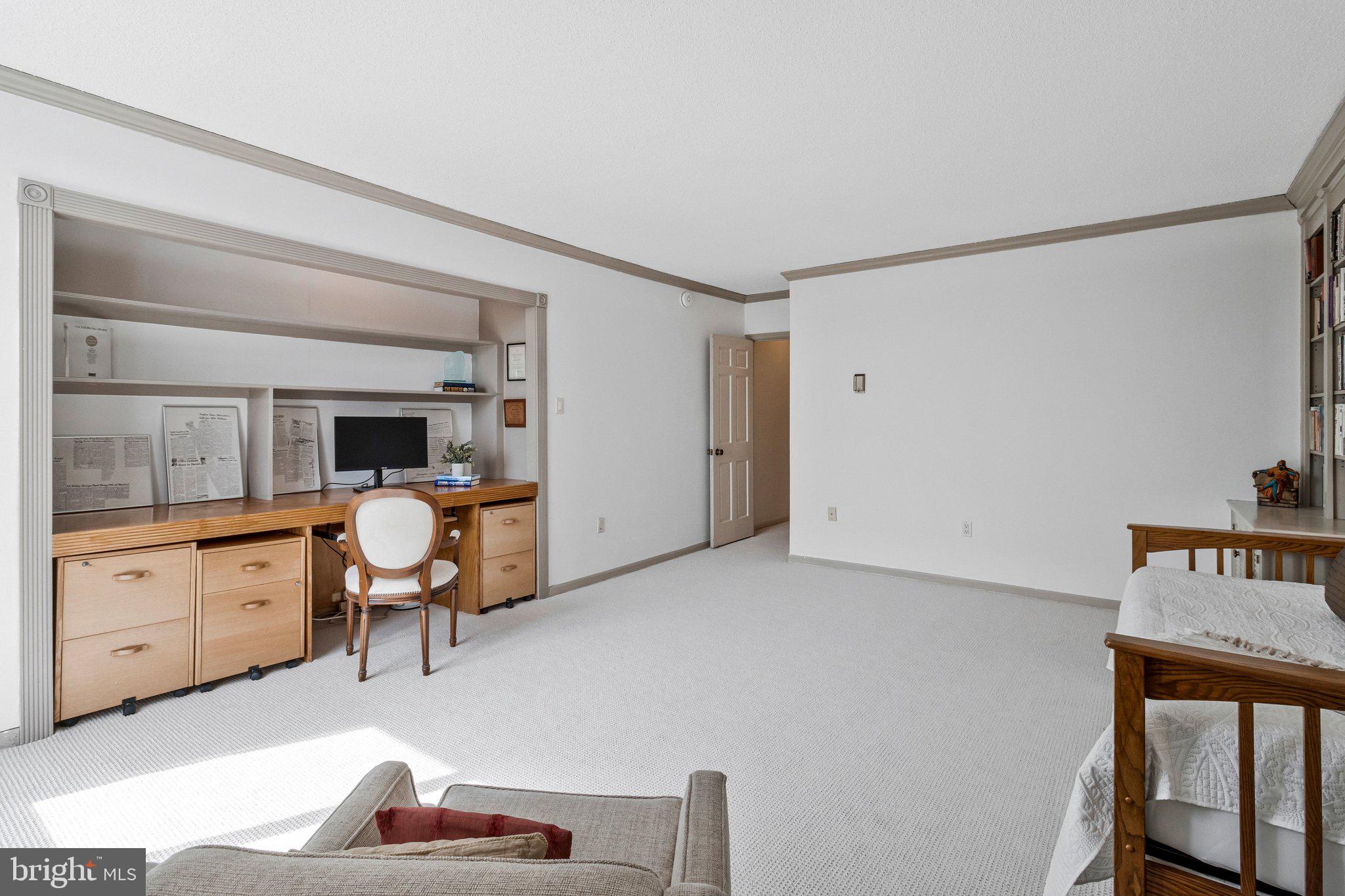 800 25TH STREET NW 1002