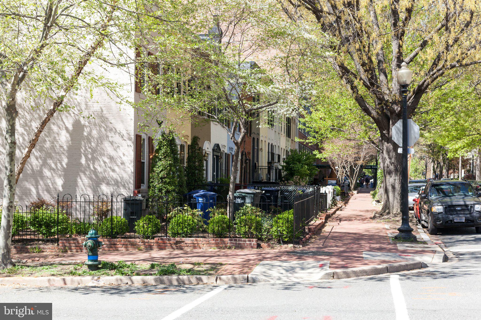 800 25TH STREET NW 1002