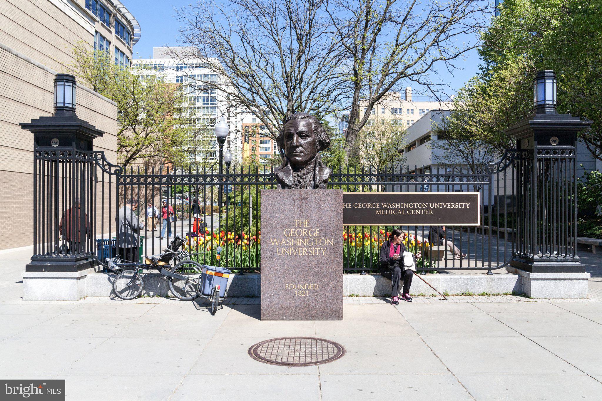 800 25TH STREET NW 1002