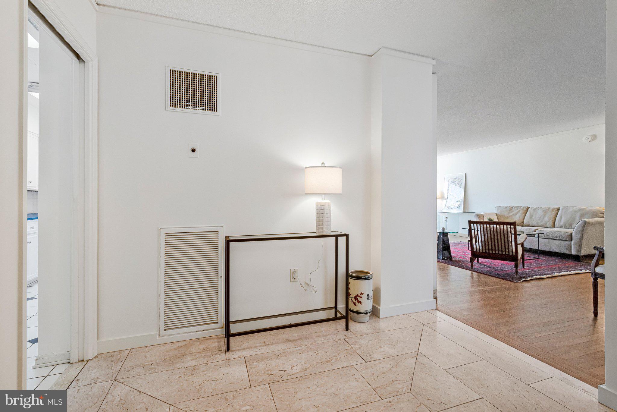 800 25TH STREET NW 1002