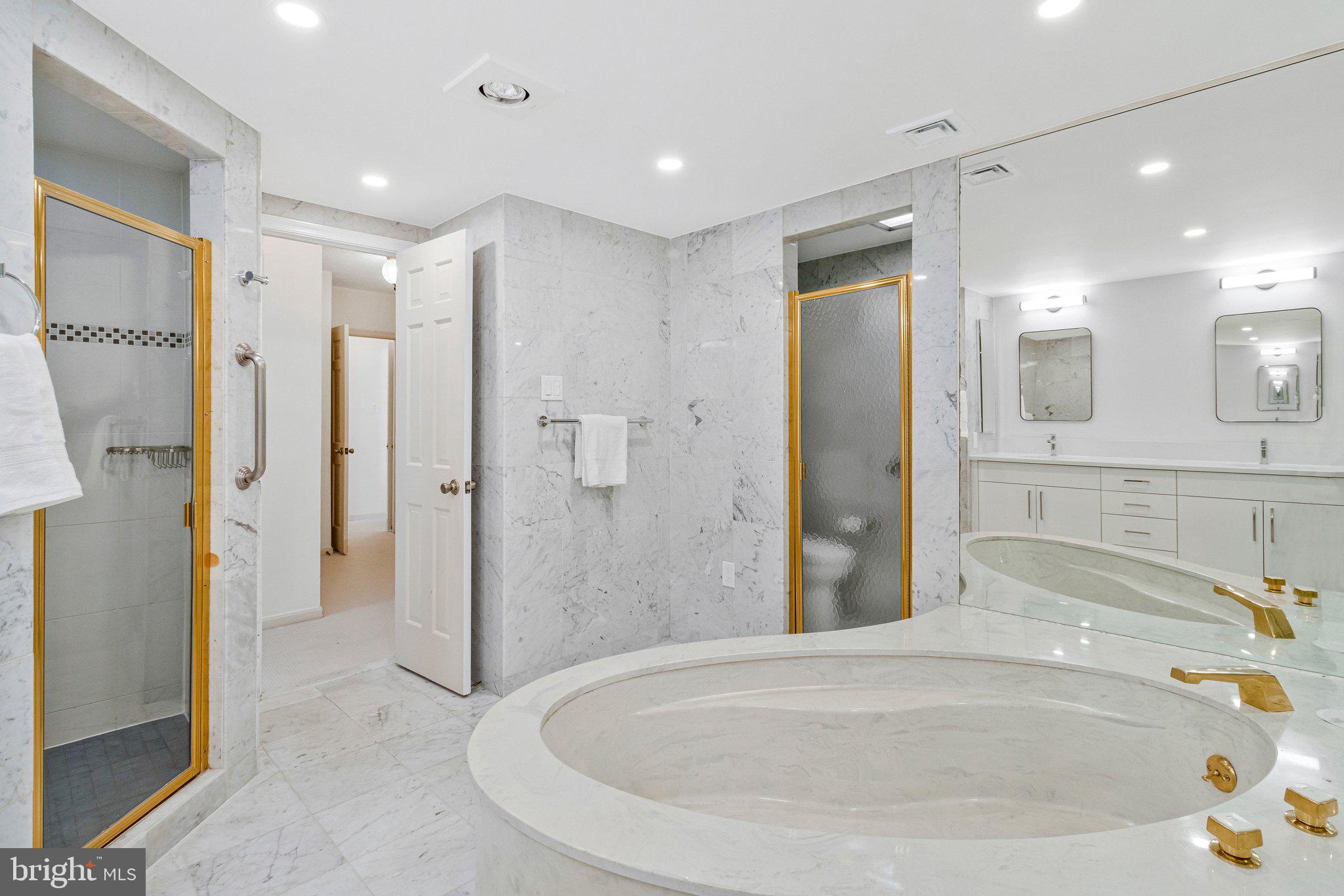 800 25TH STREET NW 1002