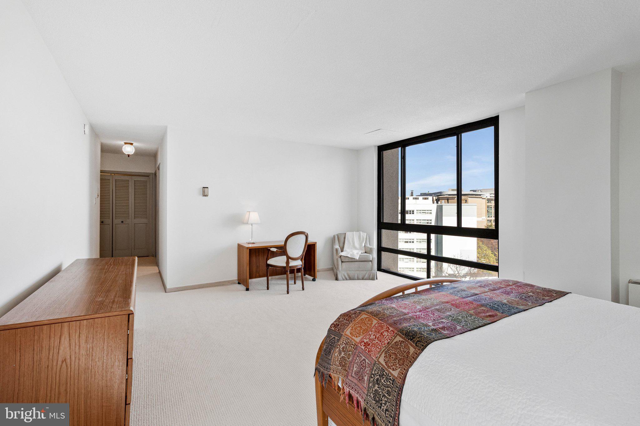 800 25TH STREET NW 1002