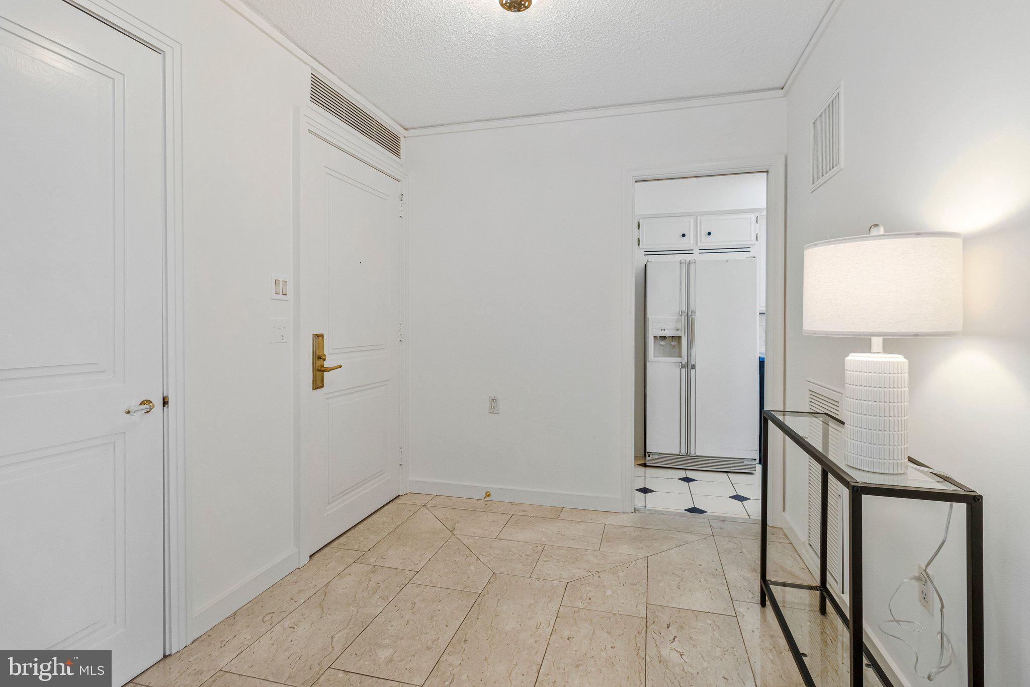 800 25TH STREET NW 1002