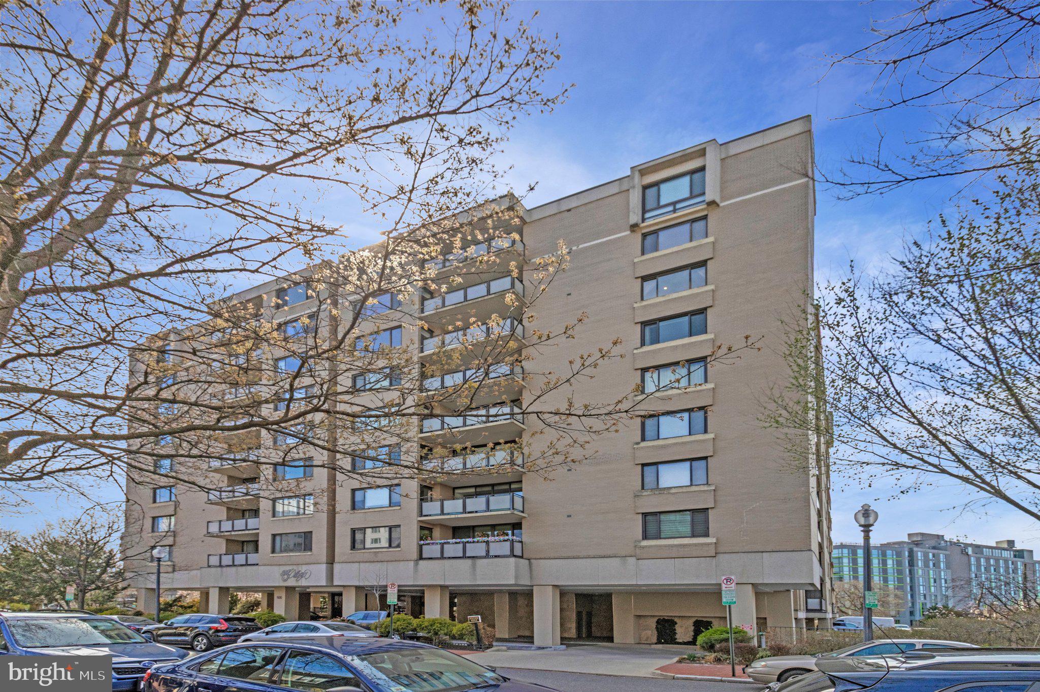 800 25TH STREET NW 1002