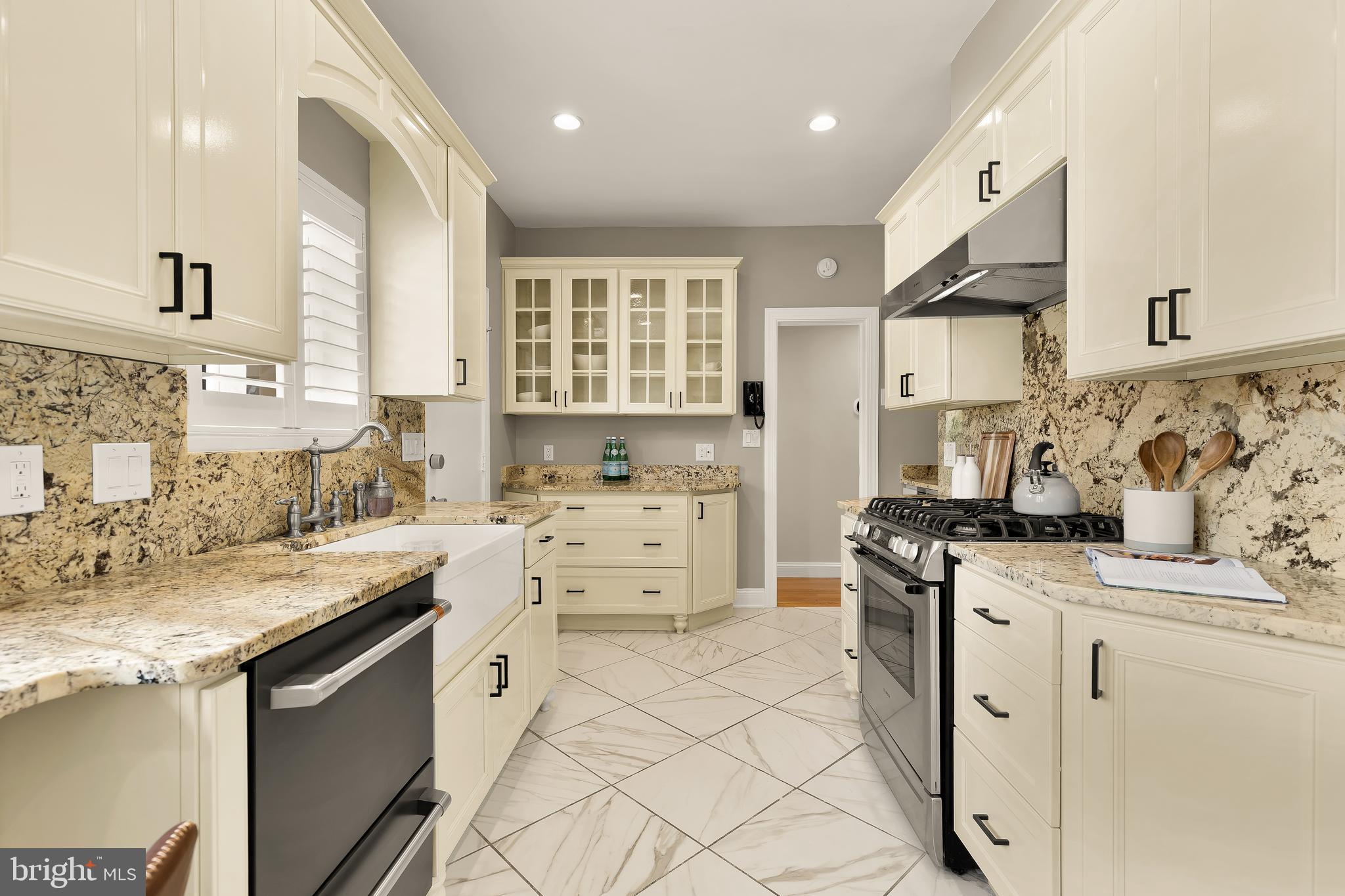 4335 BLAGDEN AVENUE NW