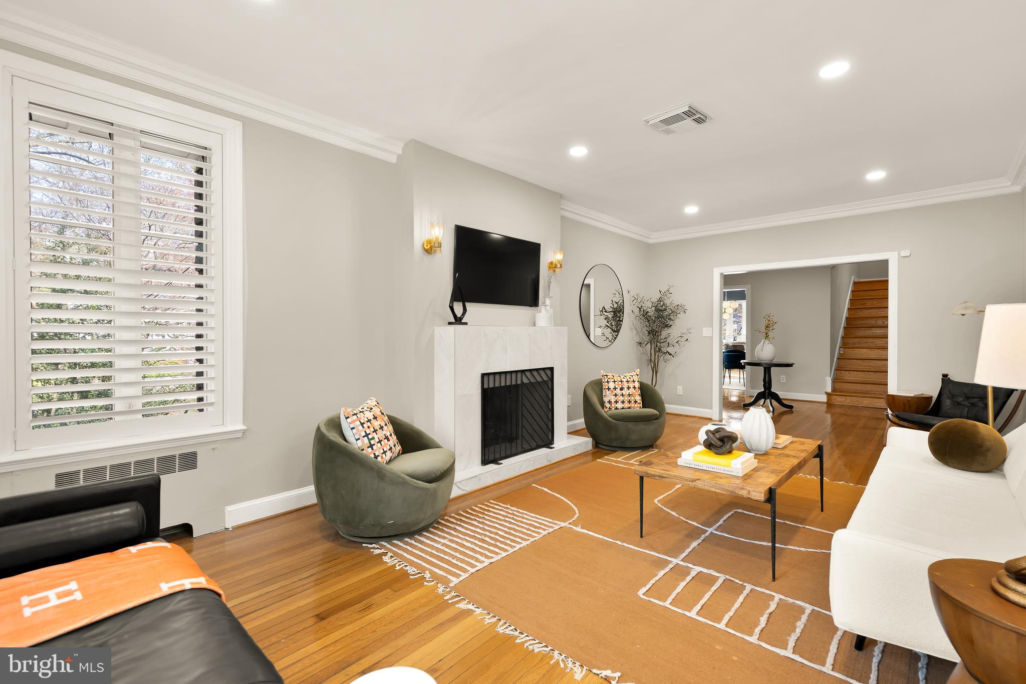 4335 BLAGDEN AVENUE NW