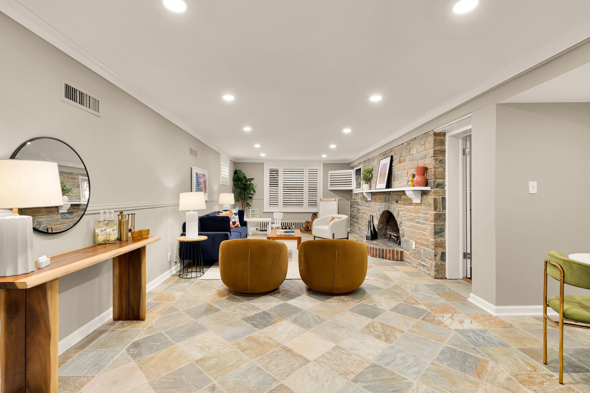 4335 BLAGDEN AVENUE NW