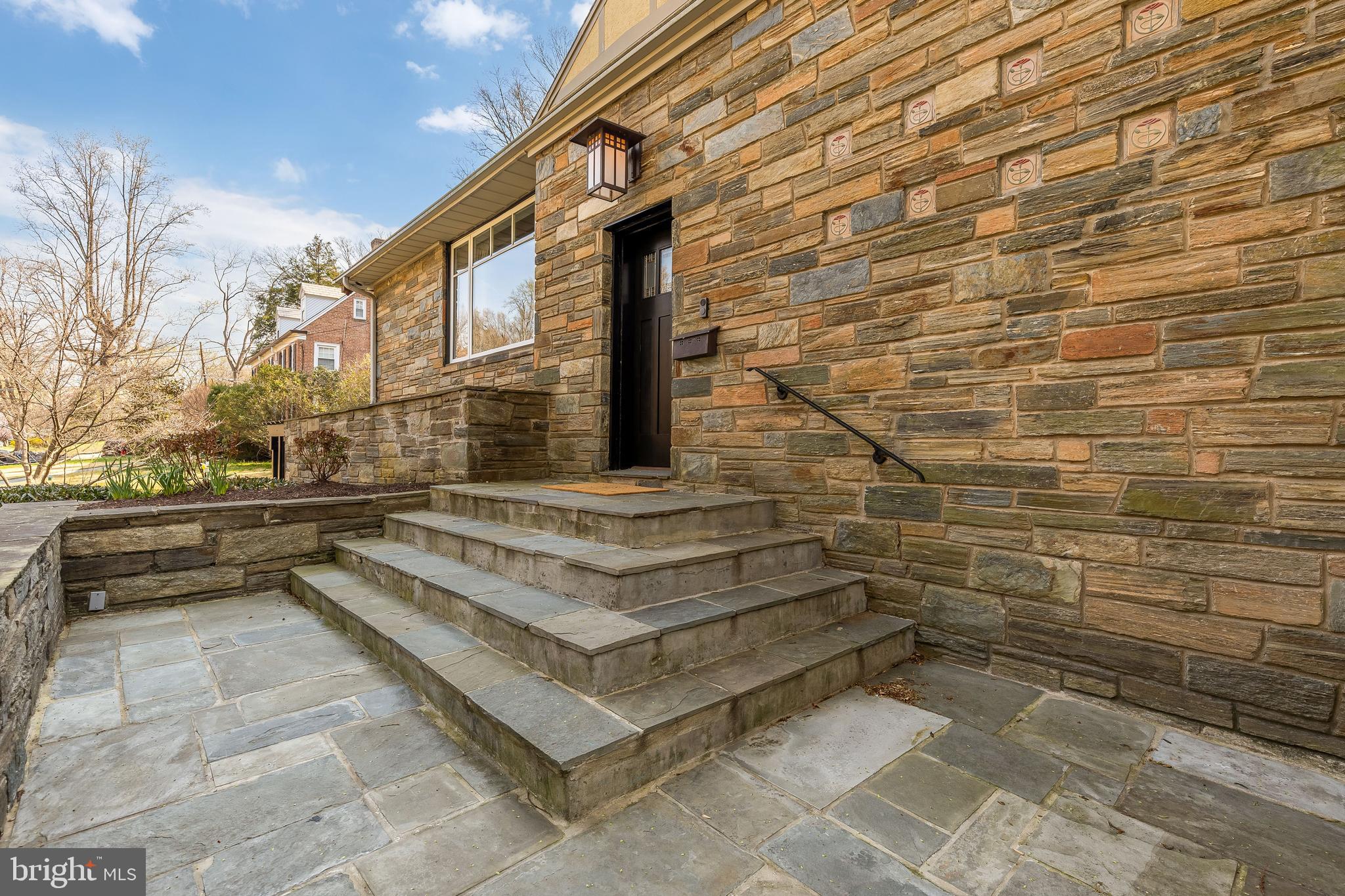 4335 BLAGDEN AVENUE NW