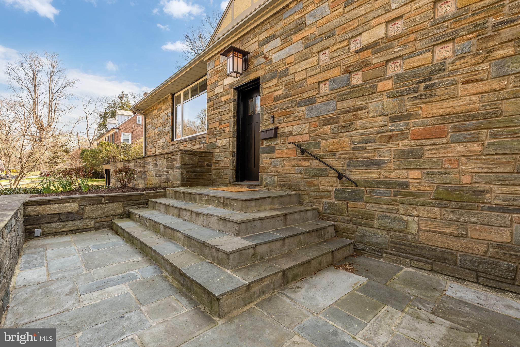 4335 BLAGDEN AVENUE NW