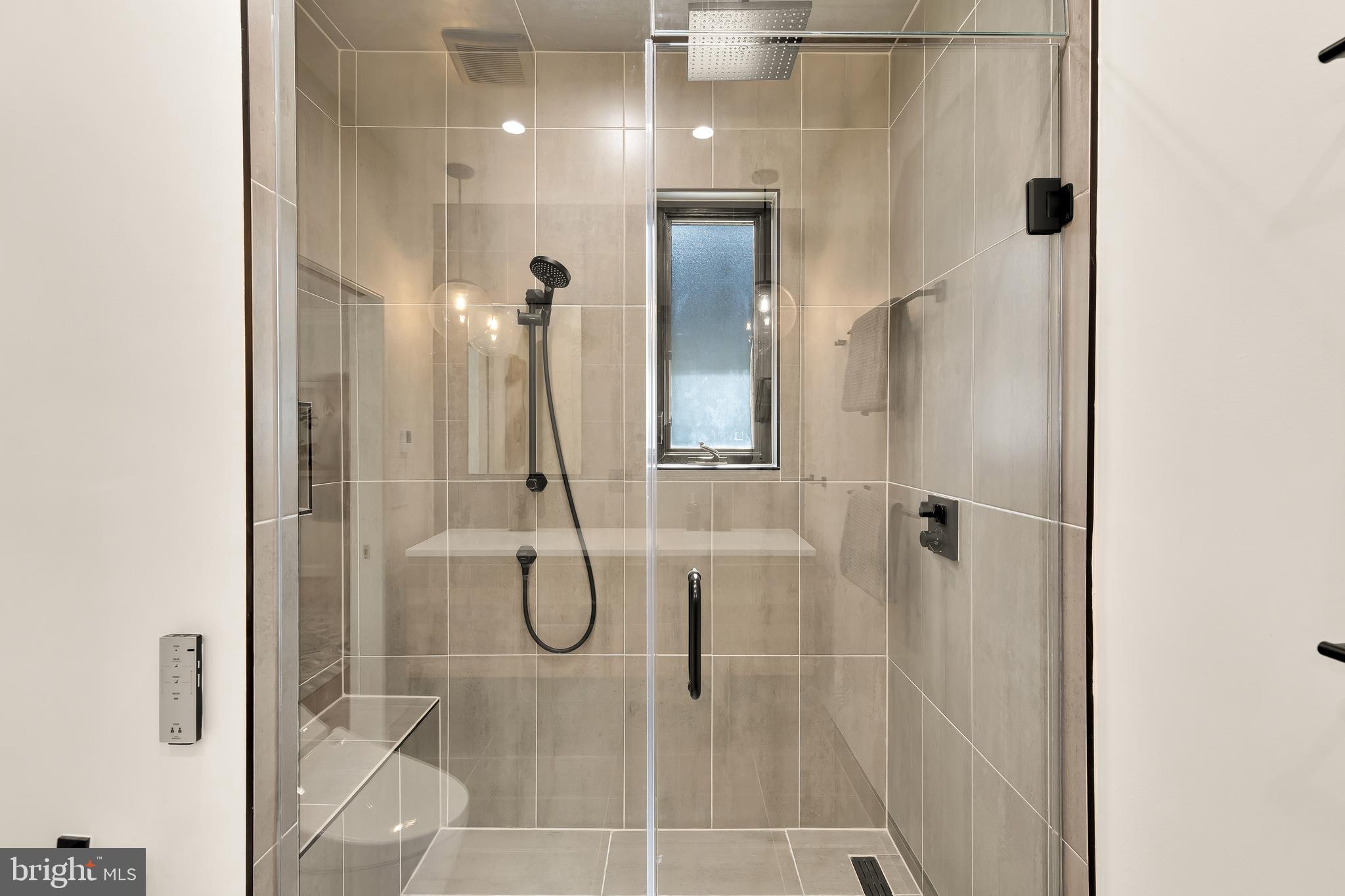 4335 BLAGDEN AVENUE NW