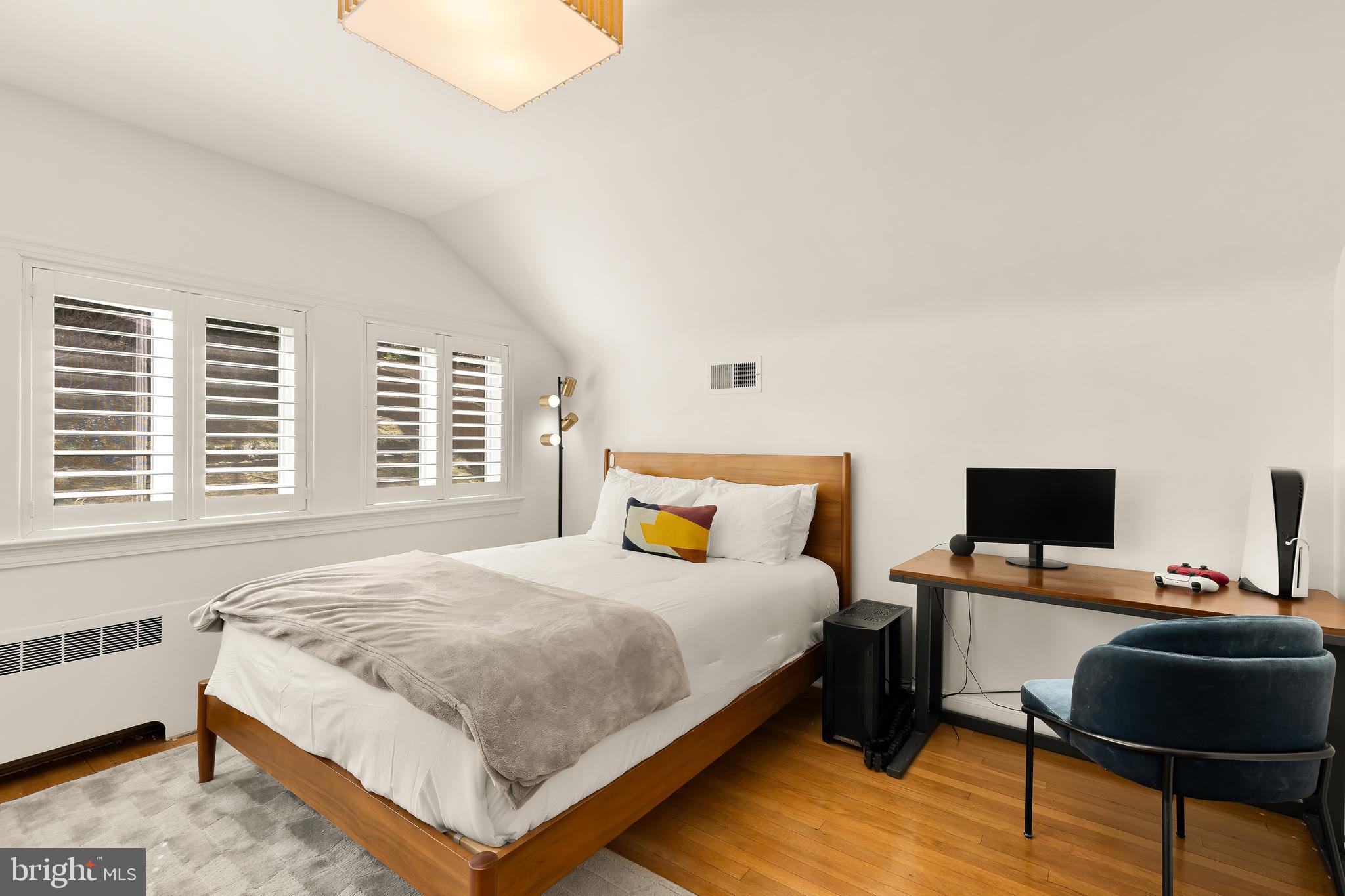 4335 BLAGDEN AVENUE NW