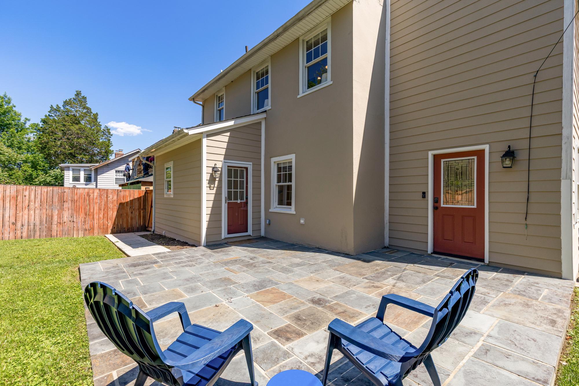 1219 FLORAL STREET NW