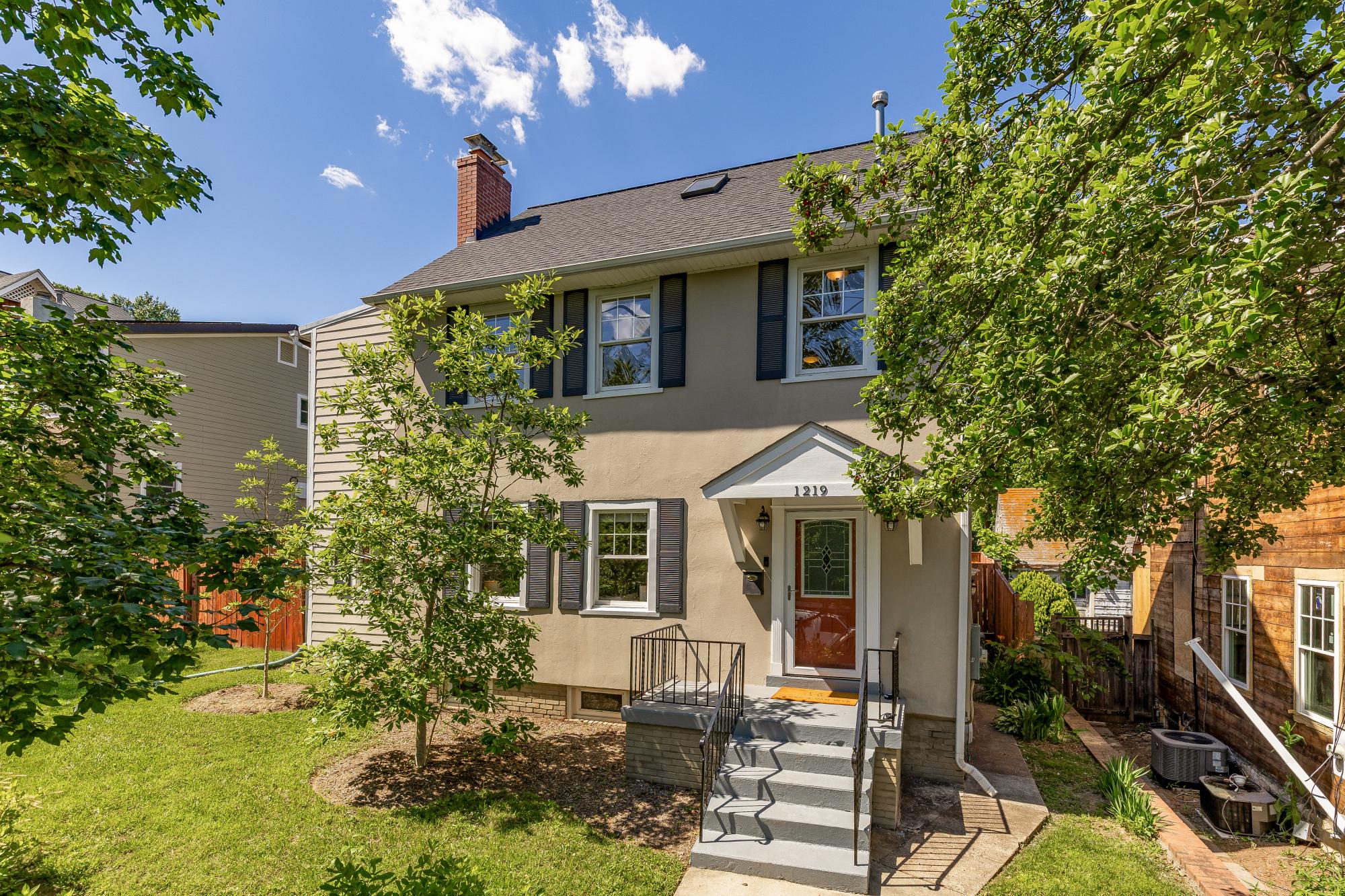 1219 FLORAL STREET NW