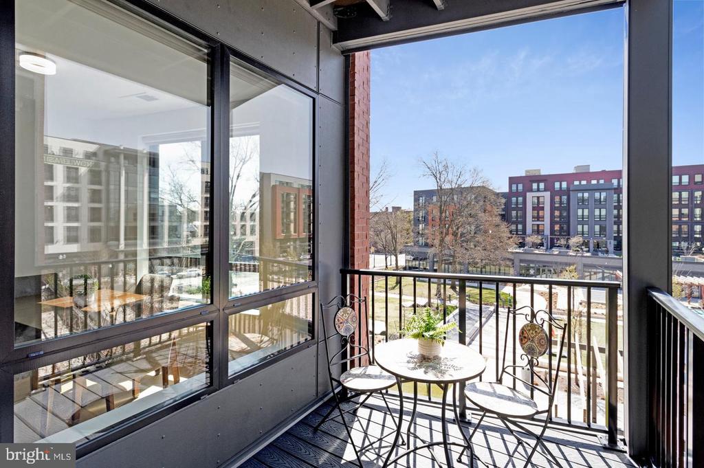 7175 12TH STREET NW Unit: 302