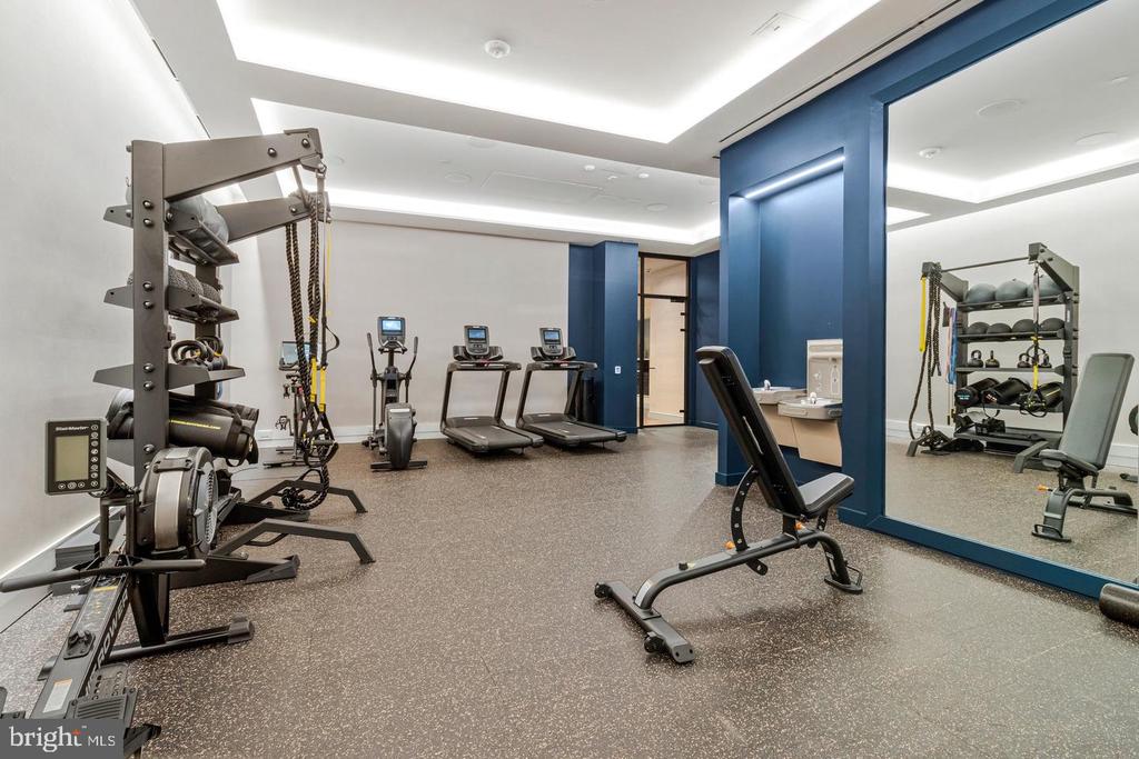 7175 12TH STREET NW Unit: 302