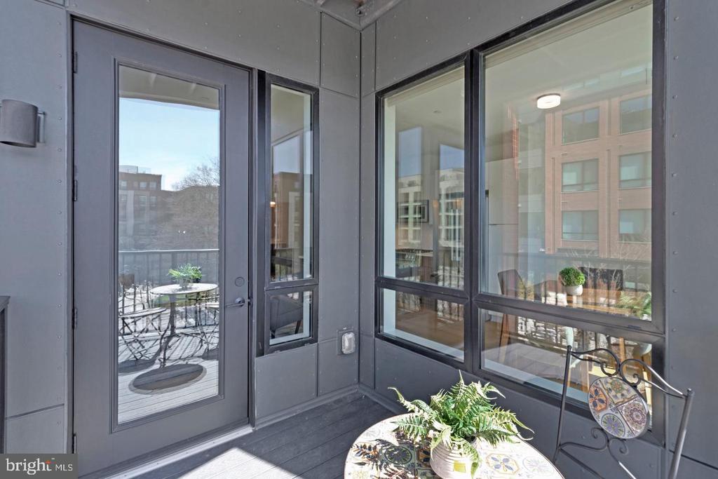 7175 12TH STREET NW Unit: 302