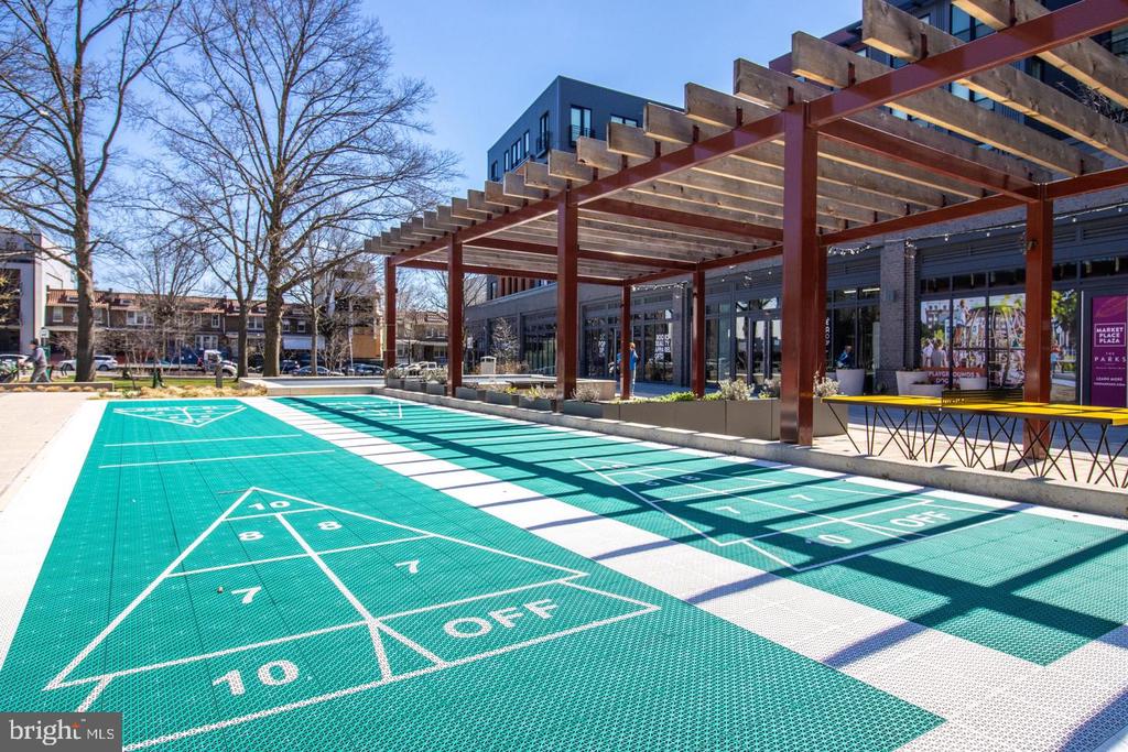 7175 12TH STREET NW Unit: 302