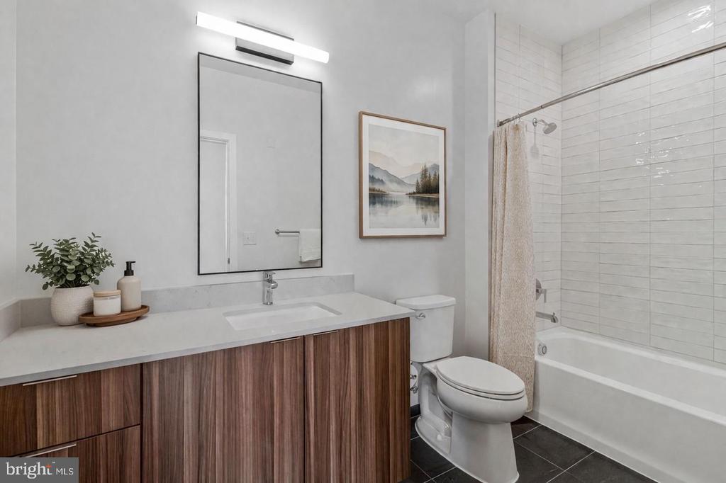 7175 12TH STREET NW Unit: 302