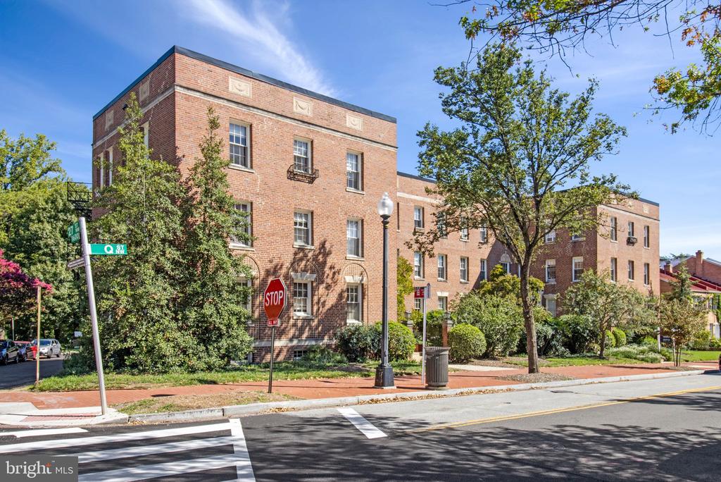 2527 Q STREET NW Unit: 110