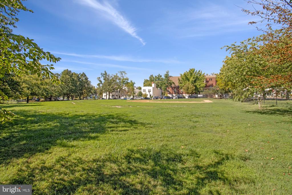 2527 Q STREET NW Unit: 110