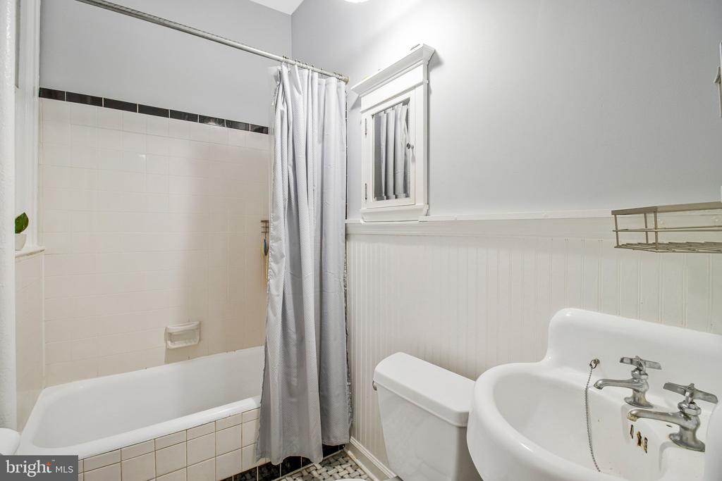 2527 Q STREET NW Unit: 108
