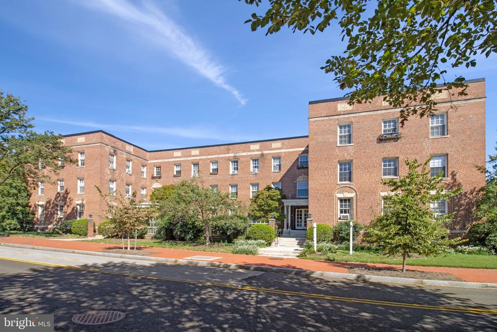 2527 Q STREET NW Unit: 108