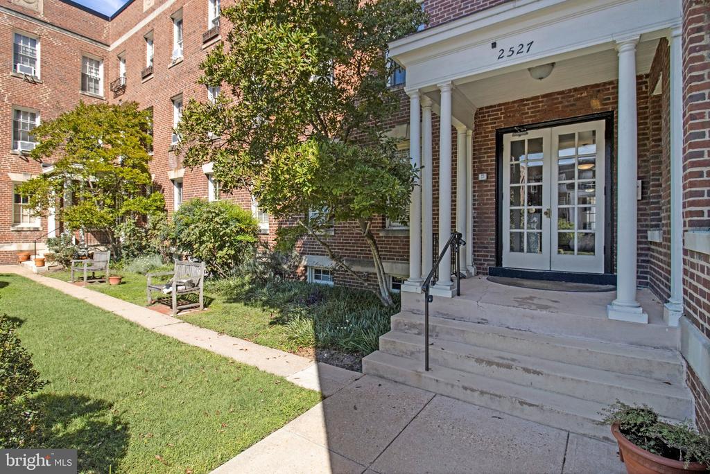 2527 Q STREET NW Unit: 108