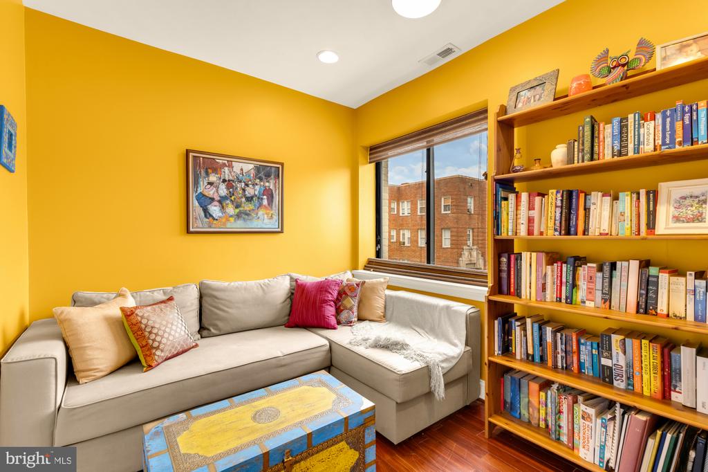 5754 COLORADO AVENUE NW Unit: 202