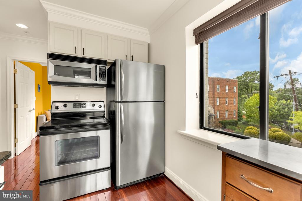 5754 COLORADO AVENUE NW Unit: 202