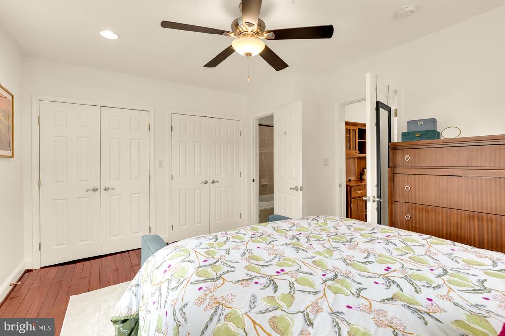5754 COLORADO AVENUE NW Unit: 202