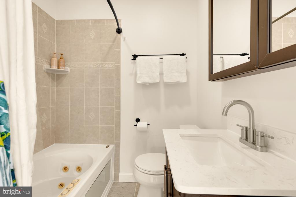 5754 COLORADO AVENUE NW Unit: 202