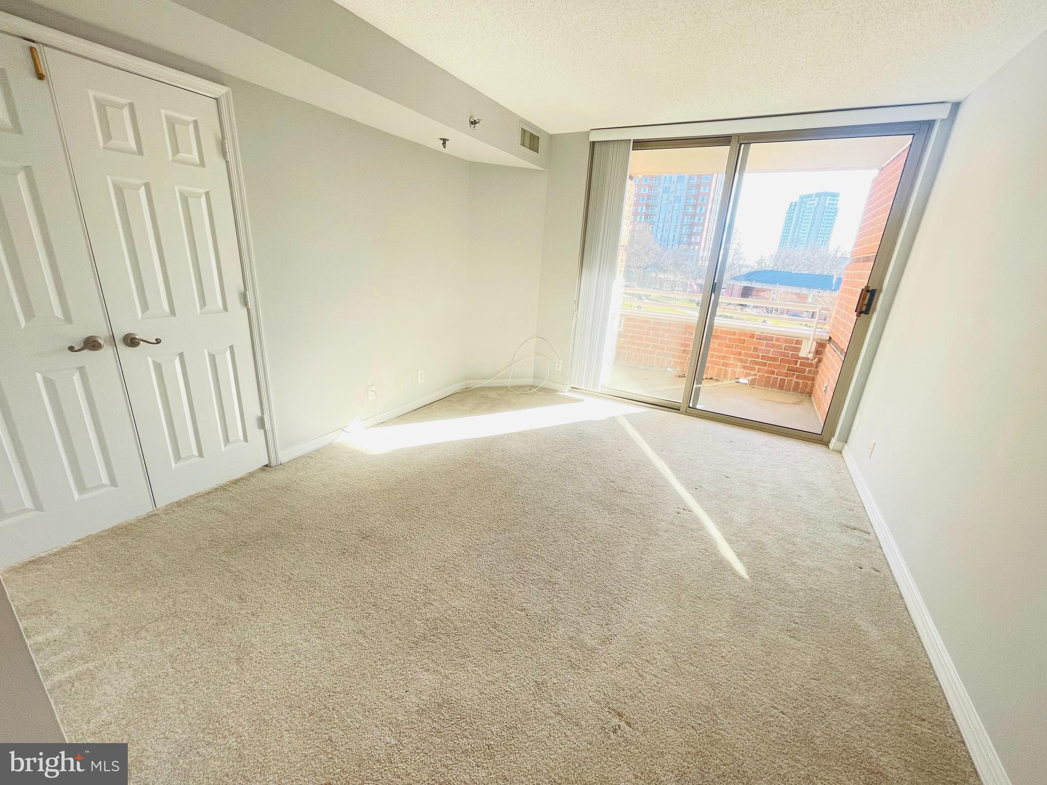 5809 Nicholson Ln #314