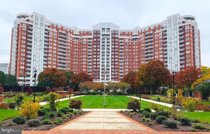 5809 Nicholson Ln #314