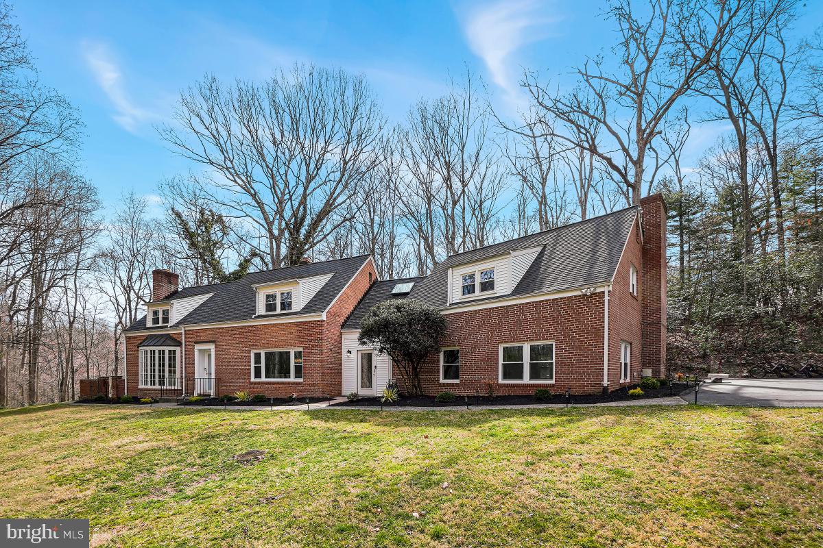 12211 Remington Dr