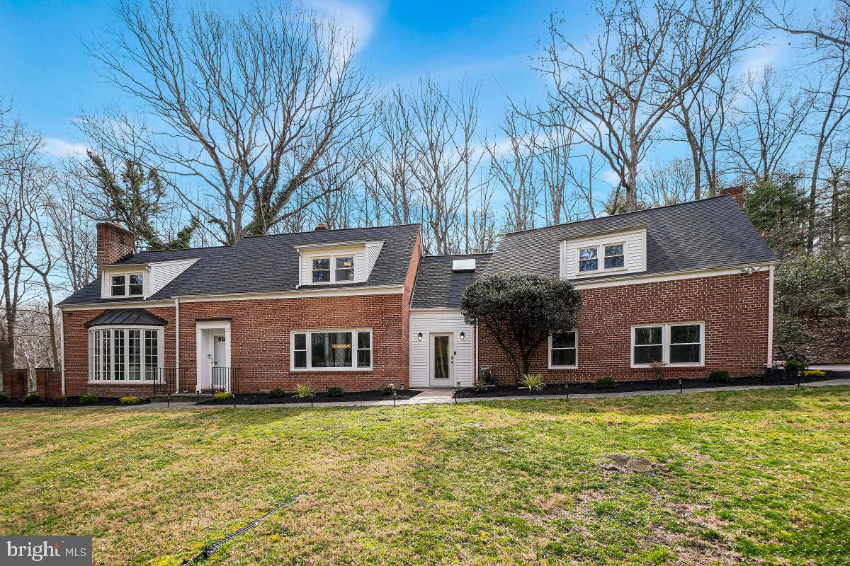 12211 Remington Dr