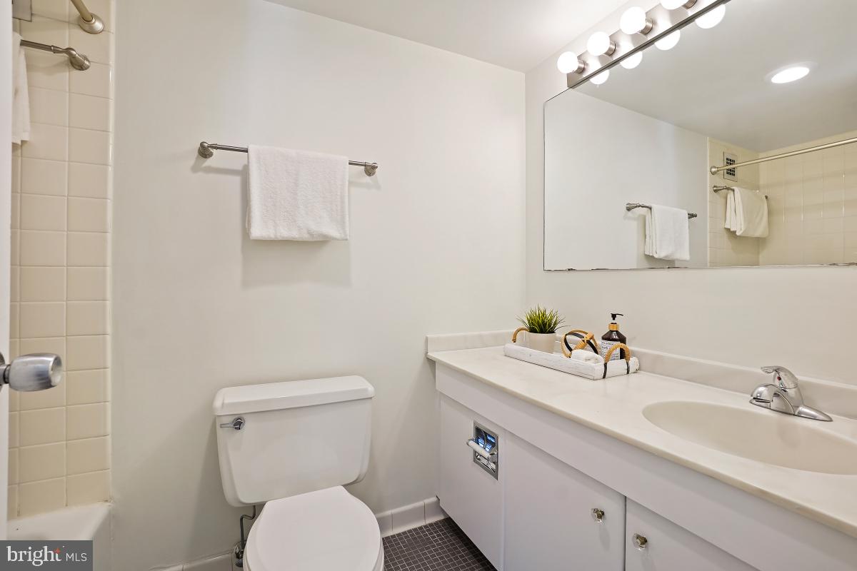 5500 Friendship Blvd #1109n
